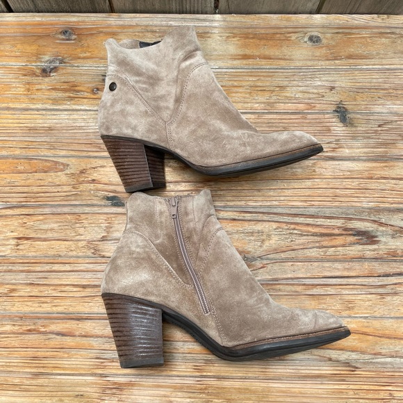 Paul Green Nora Hydro Bootie Womens 8 Tan Suede Stacked Heel Zip Boot - Picture 7 of 16